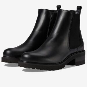 La Canadienne® Conner Chelsea ankle boot. waterproof, Black, size 10.